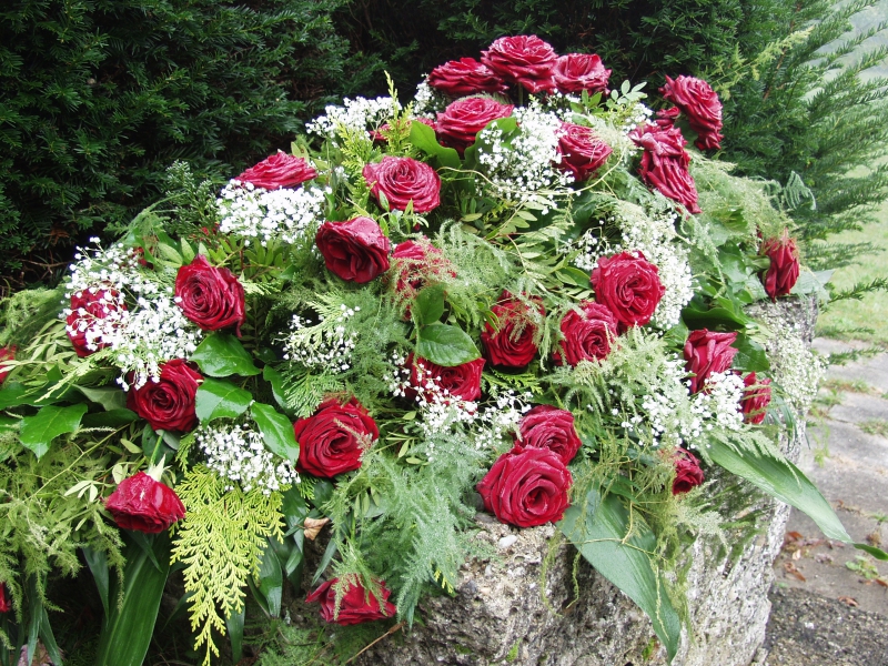 funeraire-PEONE-min_roses-61203